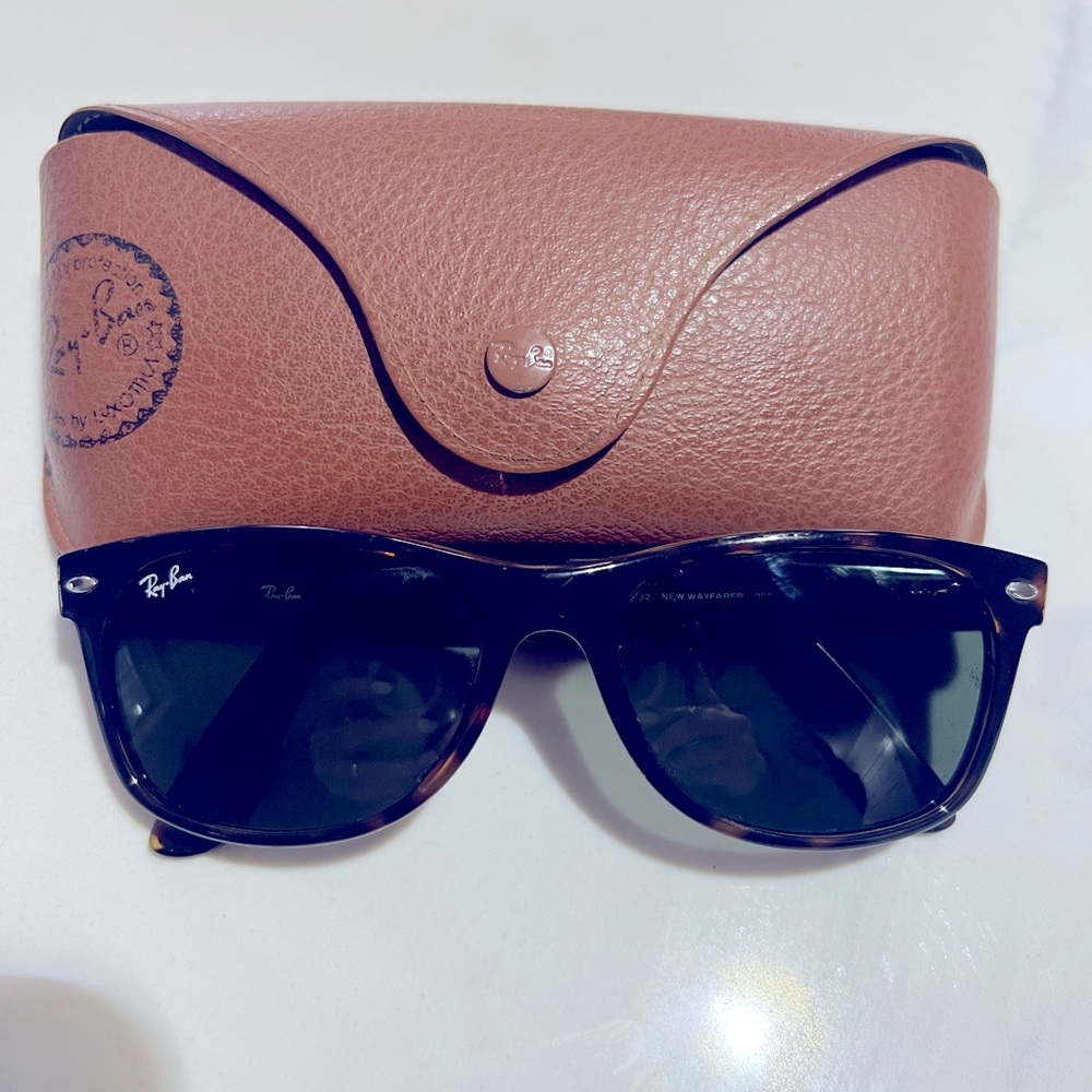 Ray-Ban New Wayfarer Sunglasses